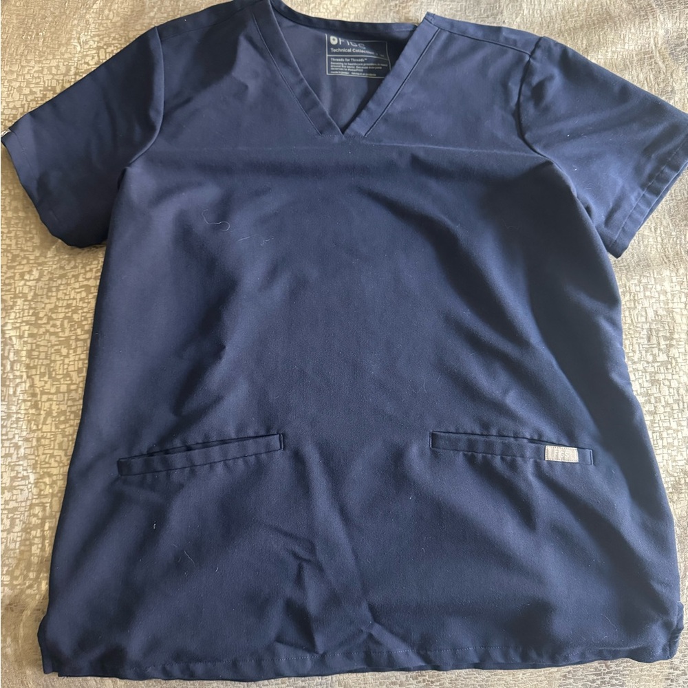 Figs Navy Size Medium Scrub Top